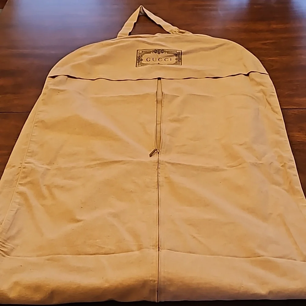 Gucci garment bag
